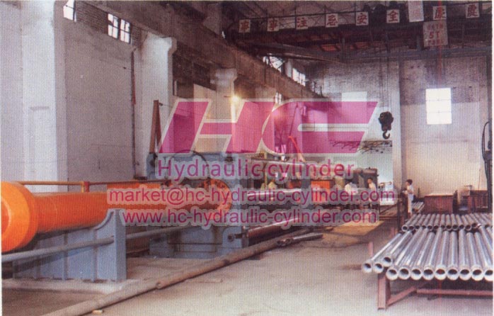 Hydraulic cylinder manufacturing machines 15 